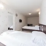 Hayat Hills Guest house