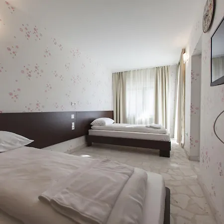 Гостевой дом Hayat Hills 3*