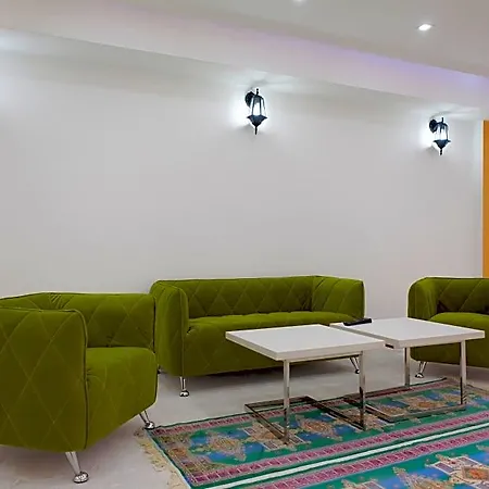 Hayat Hills 3*