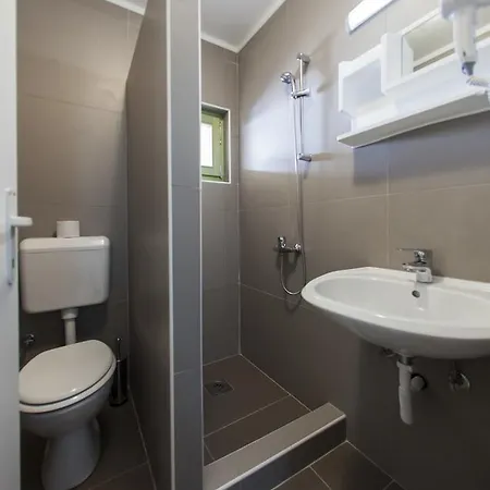 Konukevi Hayat Hills 3*