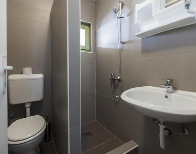 Guest house Hayat Hills 3*